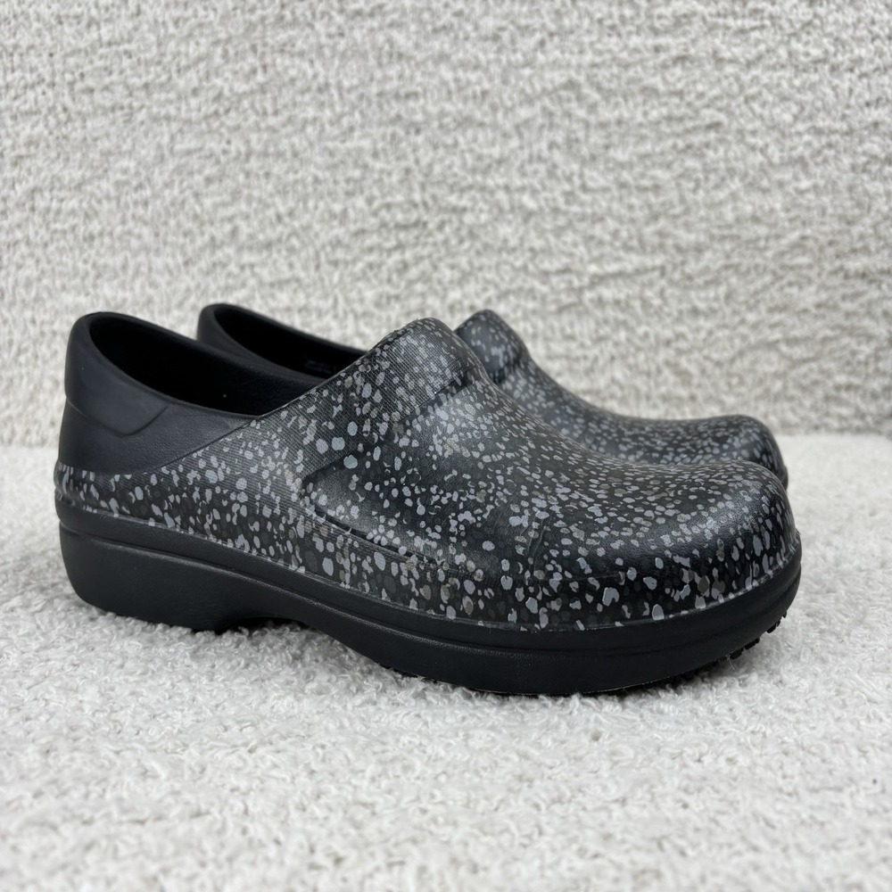 Crocs Shoes Womens 6 Black Speckle Non Slip Clog Dual Comfort Kitchen Healthcare